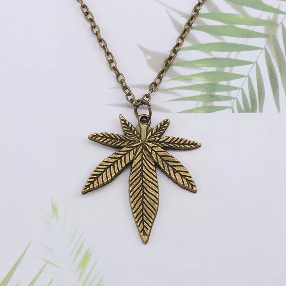 Bronze Weed Leaf Pendant Necklace